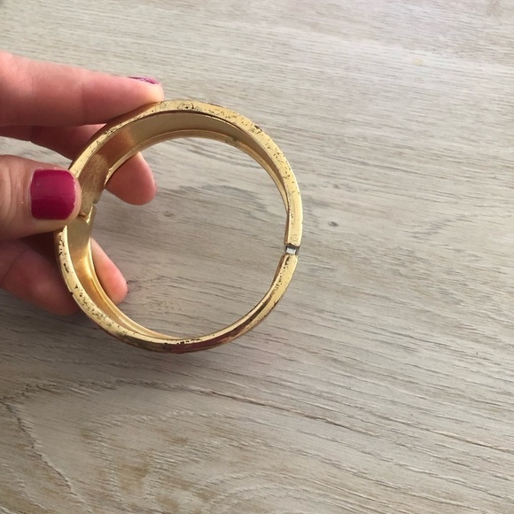 Betsey Johnson Floral Print Bangle - Picture 5 of 6